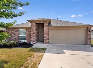 300 Camellia Dr, Hutto, TX 78634