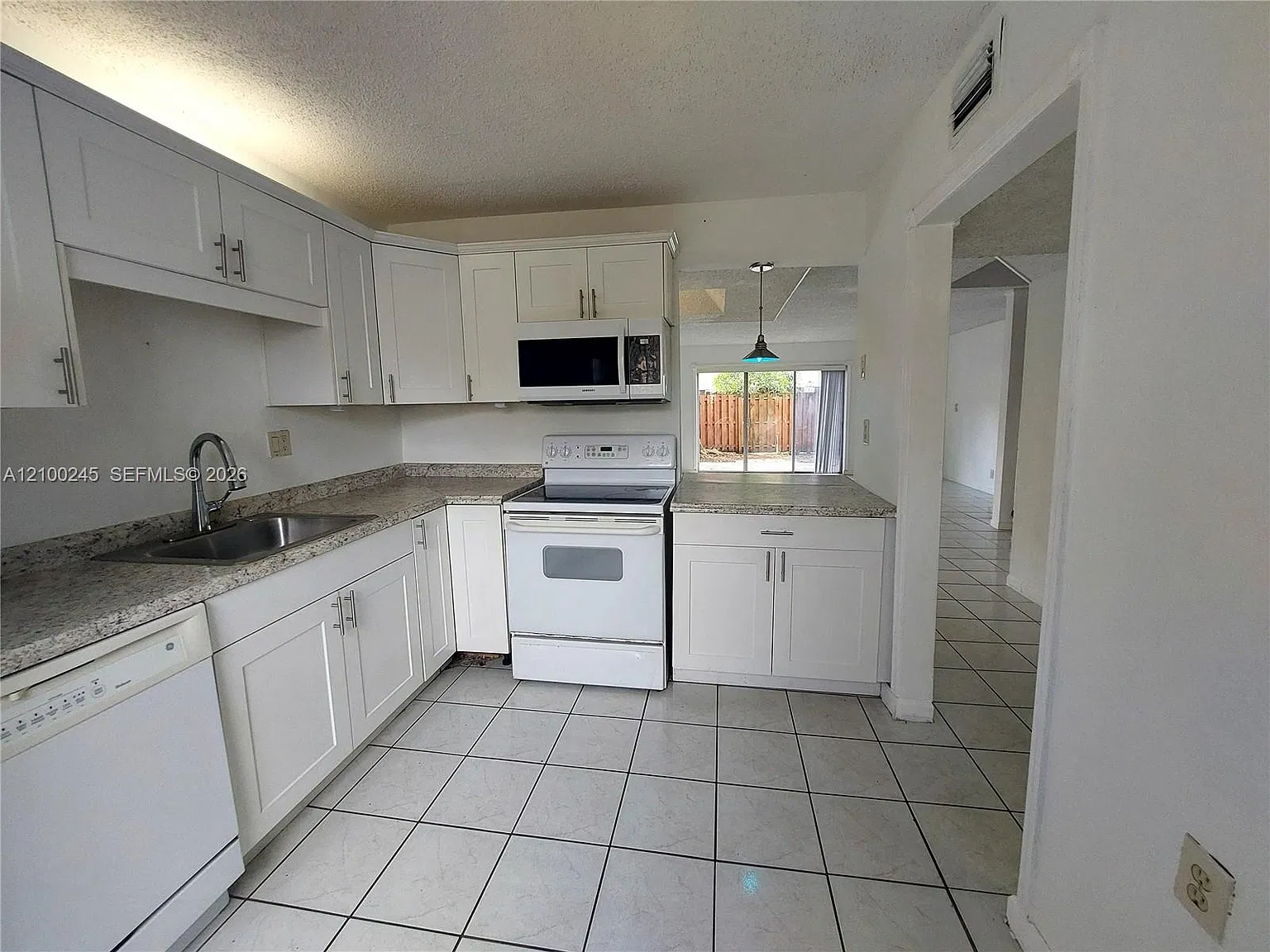Nova North Condominium 1 — Photo 4