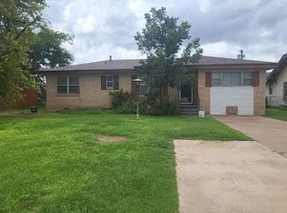 1315 N Thomas St, Altus, OK 73521
