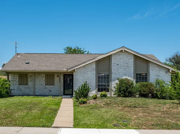 1607 College Pkwy, Lewisville, TX 75077