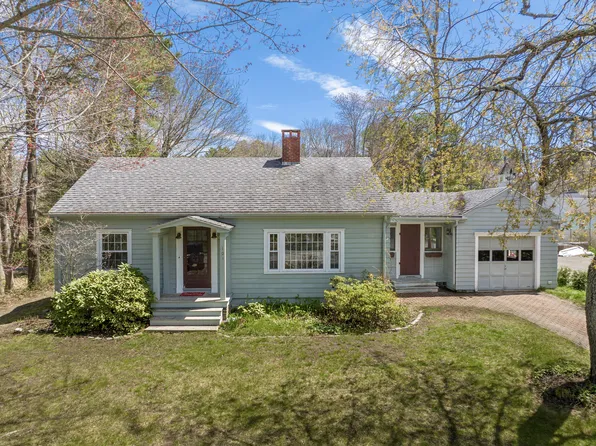 101 Foreside Road, Falmouth, ME 04105