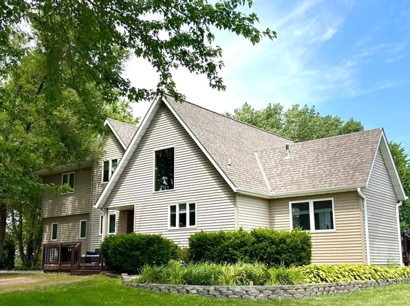 135 Airport Rd, Hutchinson, MN 55350