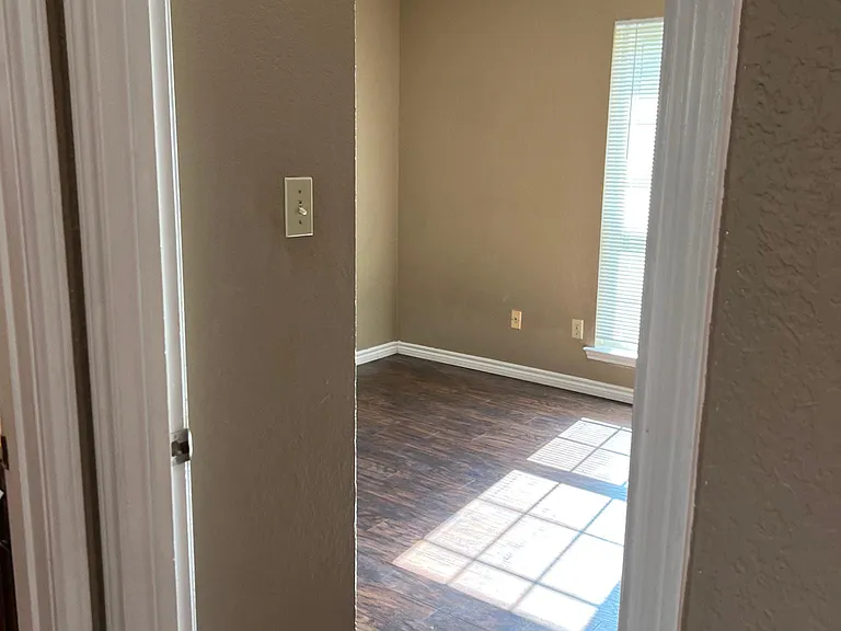 4007 Windy Meadow Ct — Photo 12