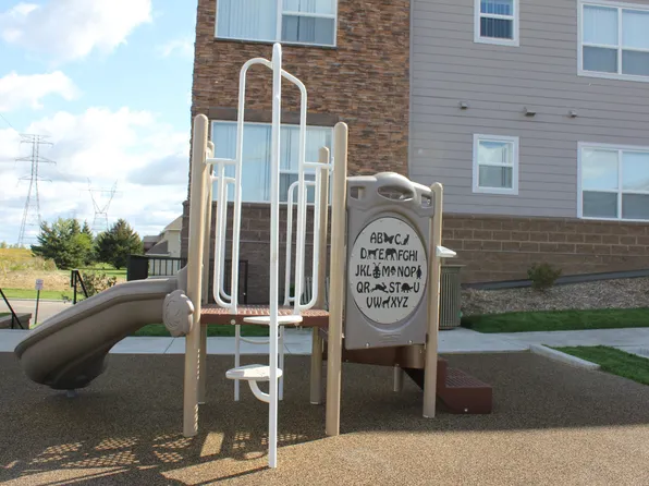 Sarazin Flats II, 1595 Sarazin St APT 209, Shakopee, MN 55379