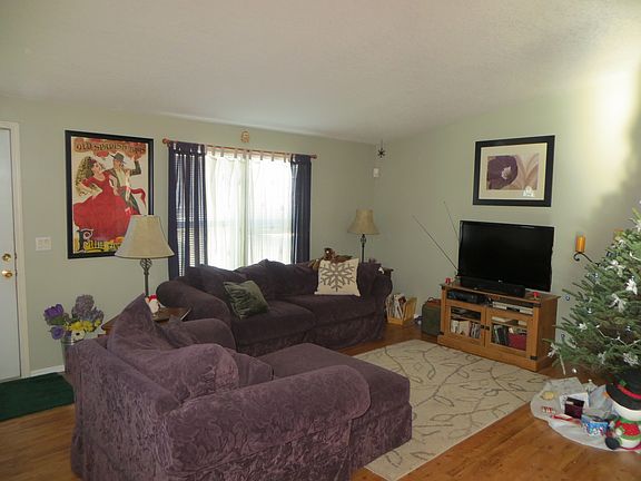 5th image of 10820 NE 68th Cir
