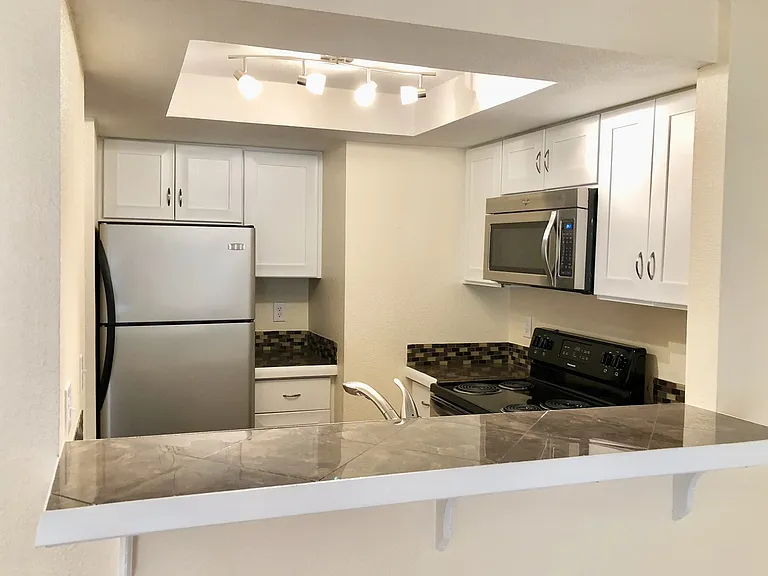 Auburn 4-Plex — Photo 2