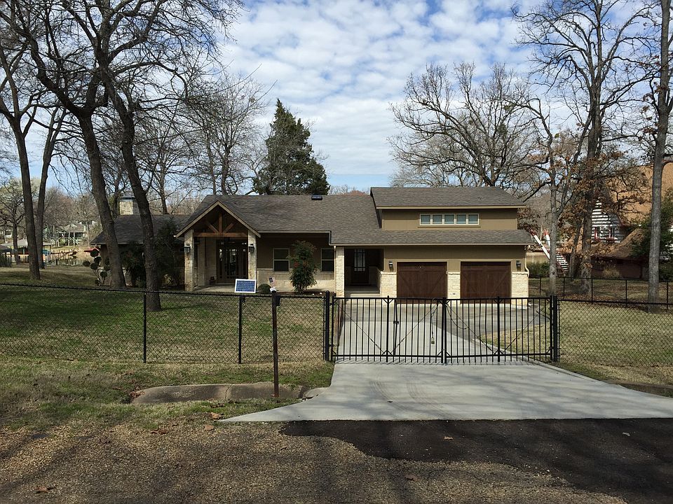 1st image of 126 Lake Terrace Dr
