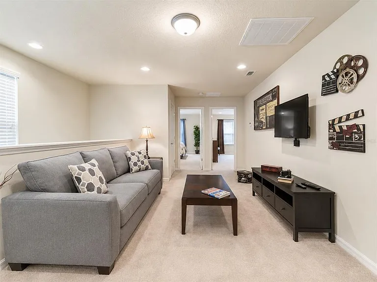 8928 Adriatico Ln — Photo 6