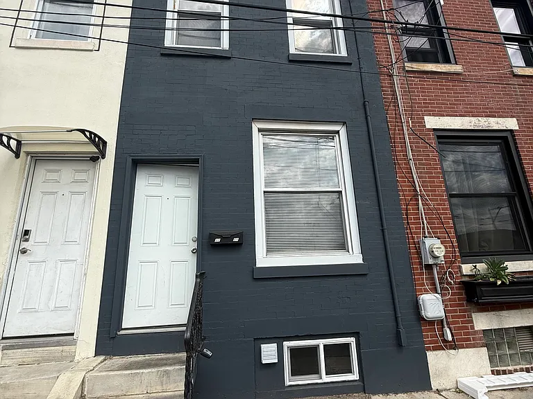 3264 Emery St — Photo 2