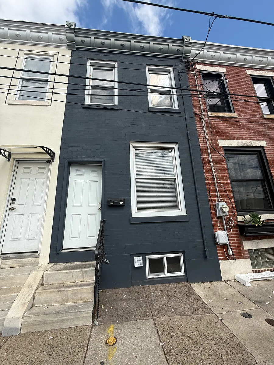 Building Photo - 3264 Emery St