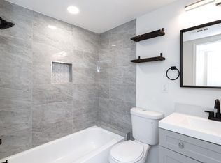 2516 13th St NW #1, Washington, DC 20009