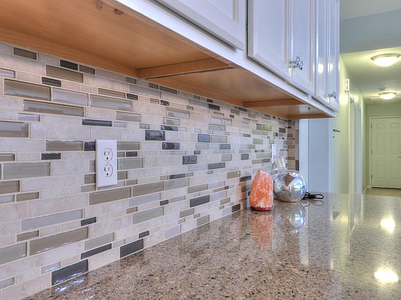 3rd image of 43314 W Palmen Dr