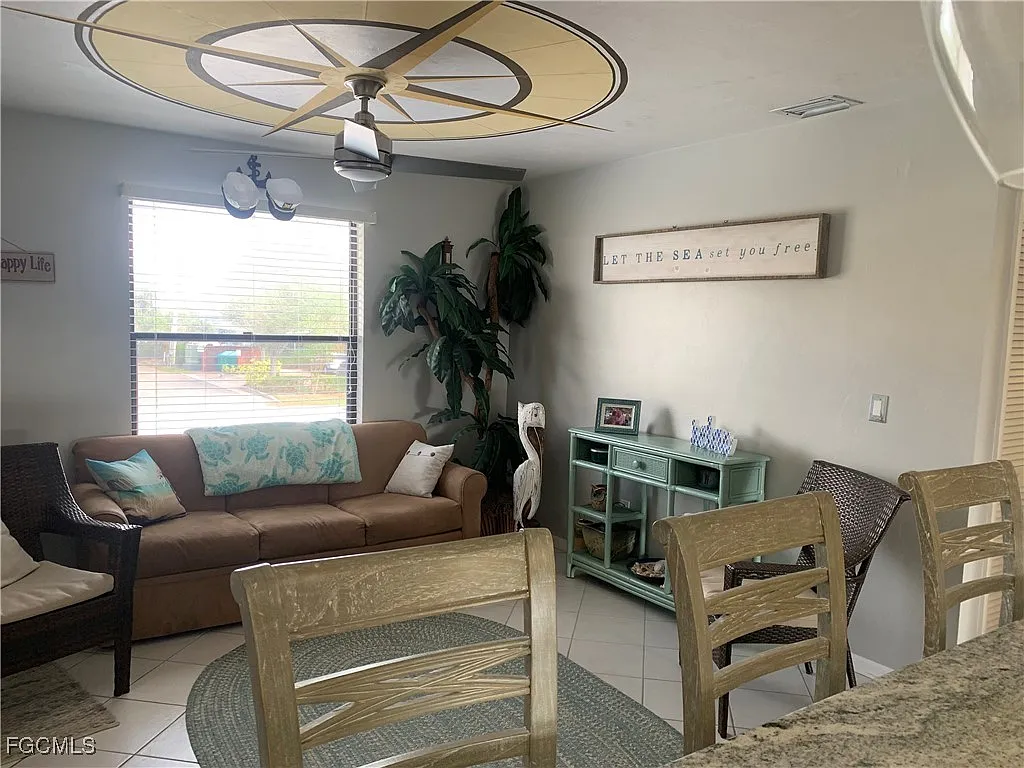 2 bed, 2.0 bath, 1347 sqft, $3,500 — Photo 4