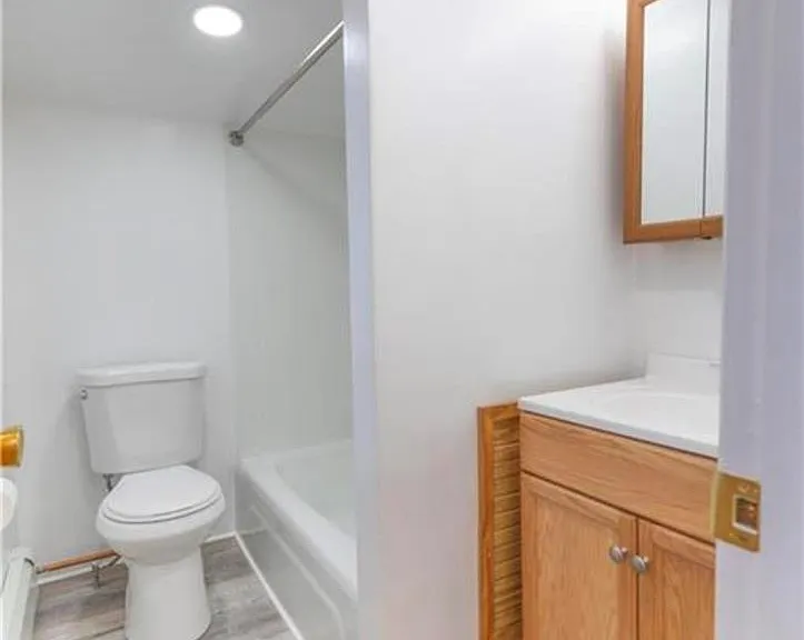 1014 Hoe St — Photo 9