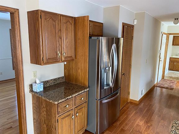 4th image of 1202 Cody Cir