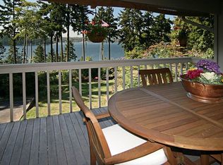 8128 SE 44th St, Mercer Island, WA 98040