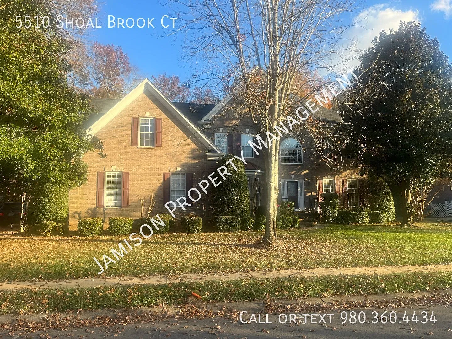 Stunning 4 Bed 4.5 Bath Home with Bonus Room in South Charlotte! — Photo 1