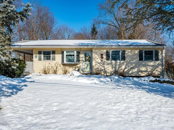 144 Princeton Rd, Parlin, NJ 08859