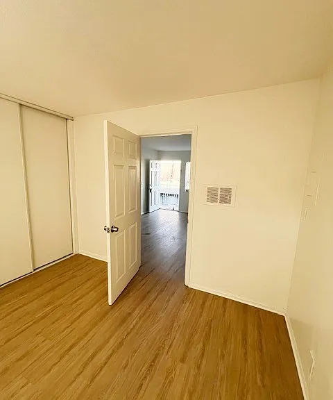 6624 Sylmar Ave #11 — Photo 6