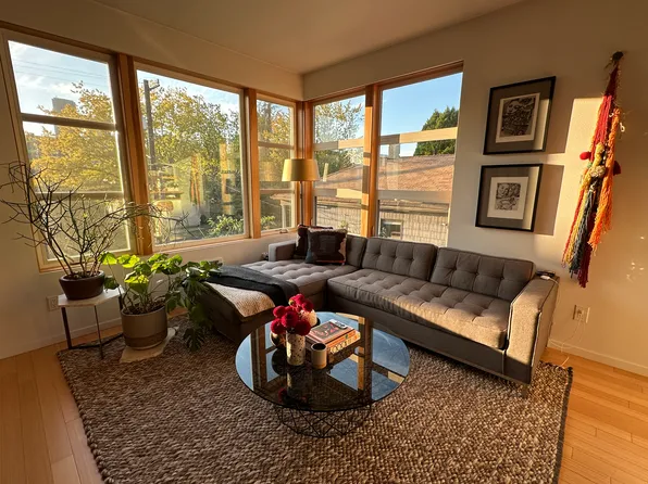 (undisclosed Address), Seattle, WA 98122