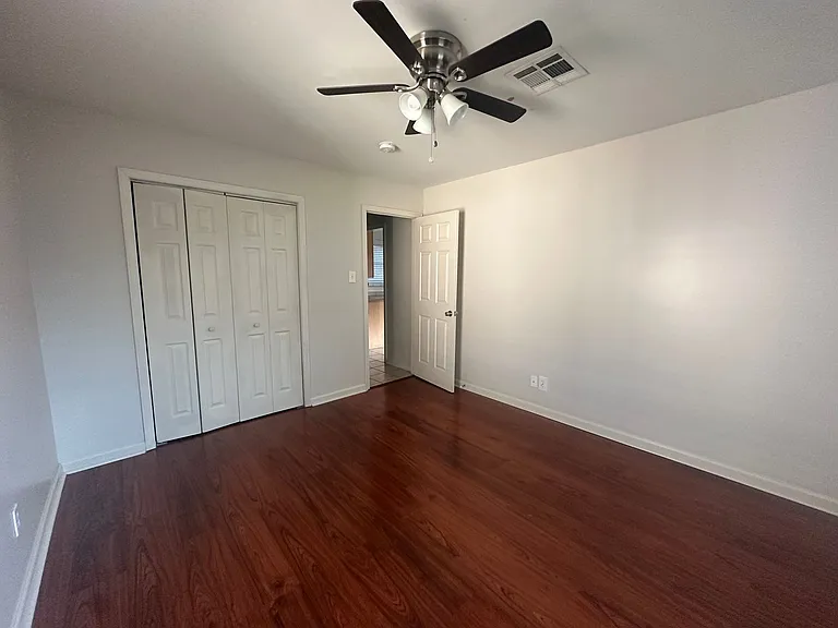 902 Oaklawn Ave — Photo 8