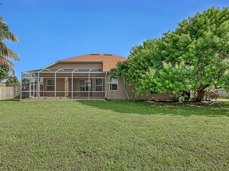 811 Spanish Cay Dr — Photo 31