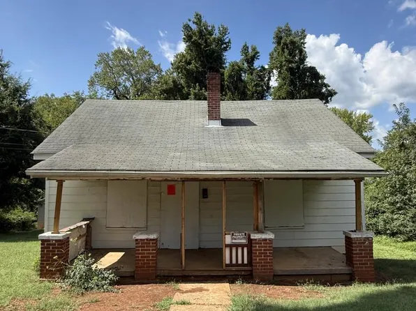 221 Kinzer Ave, Danville, VA 24540