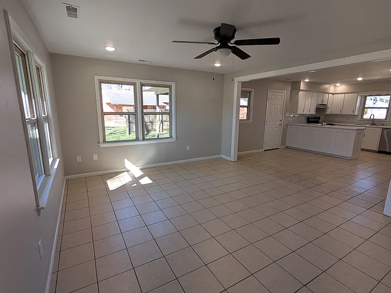1120 W Monroe Ave #2 — Photo 12