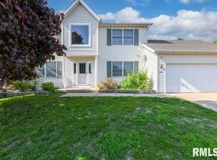 2331 W Molly Ln, Dunlap, IL 61525