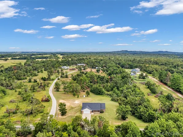 615 Foreman Rd, Ardmore, OK 73401