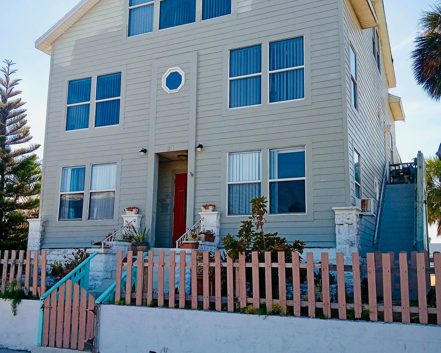 30 S Grandview — Photo 1