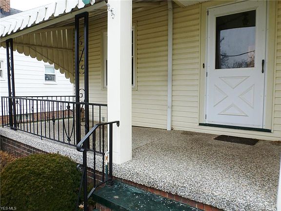 3rd image of 14108 Bidwell Ave