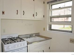 17 Muller Ave APT 2, Norwalk, CT 06851