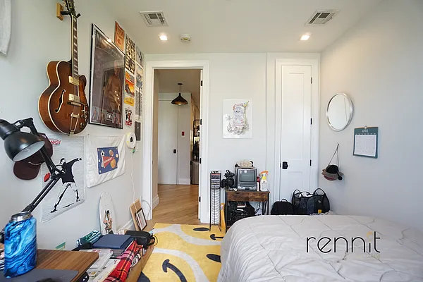 Rented by Rennit Inc. | media 7