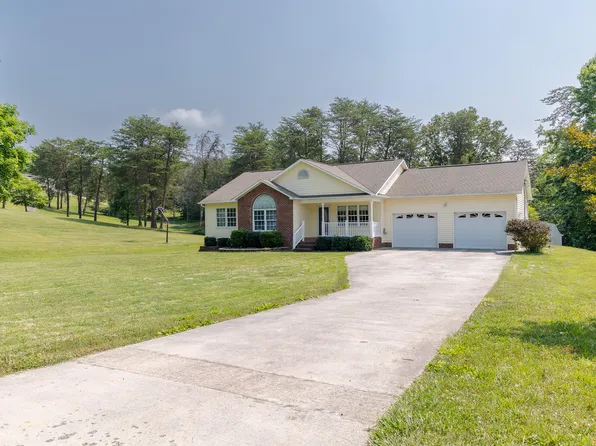 302 Armstrong Dr, Church Hill, TN 37642