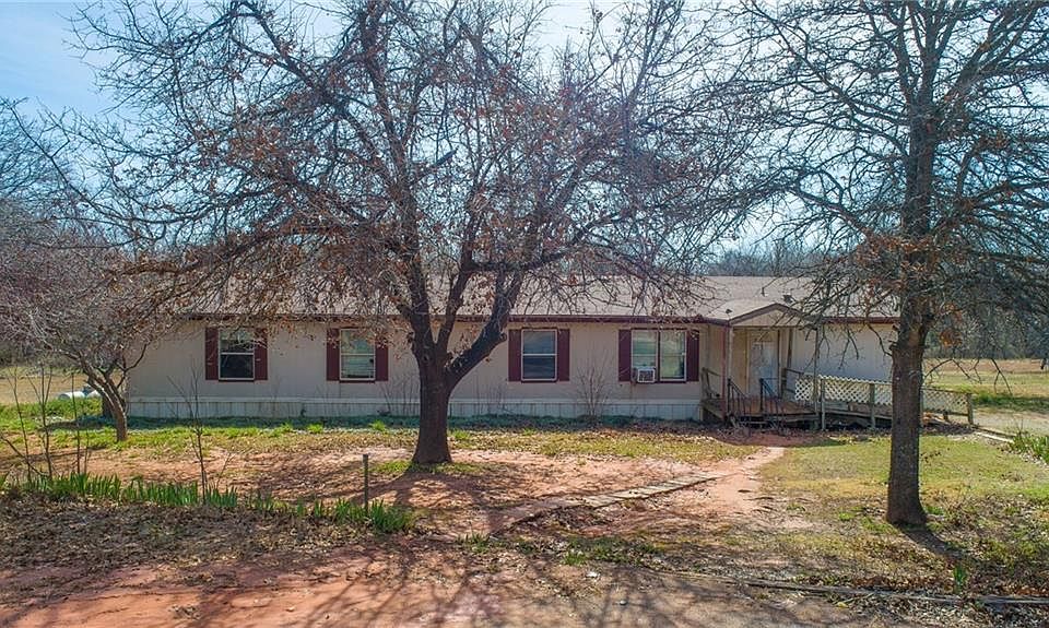 1st image of 18900 Red Oak Ln