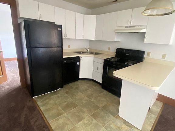 3rd image of 101 N 2nd St #10600515