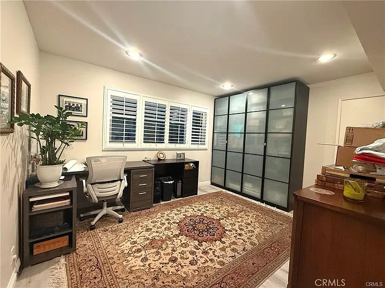 548 Sycamore Ave — Photo 13