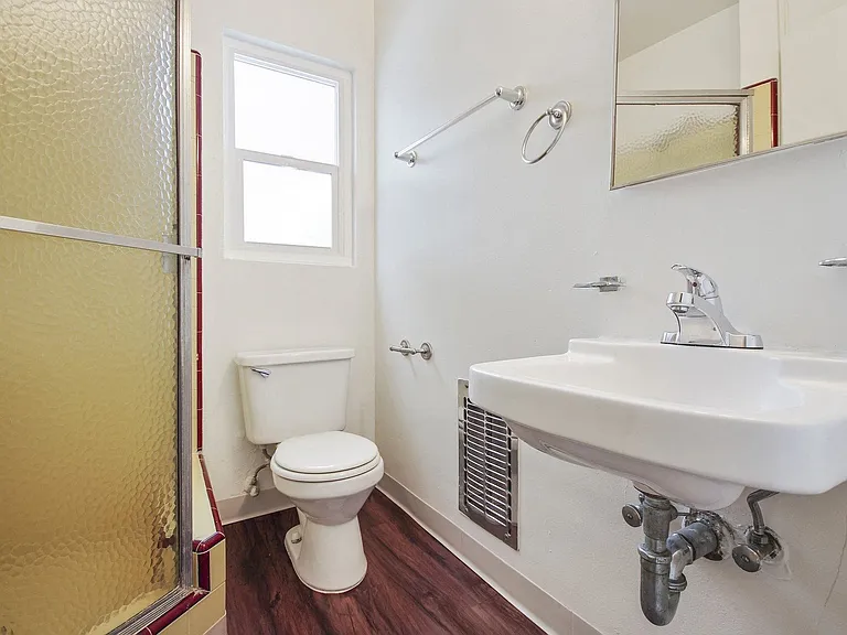 Fulton Apartments — Photo 6