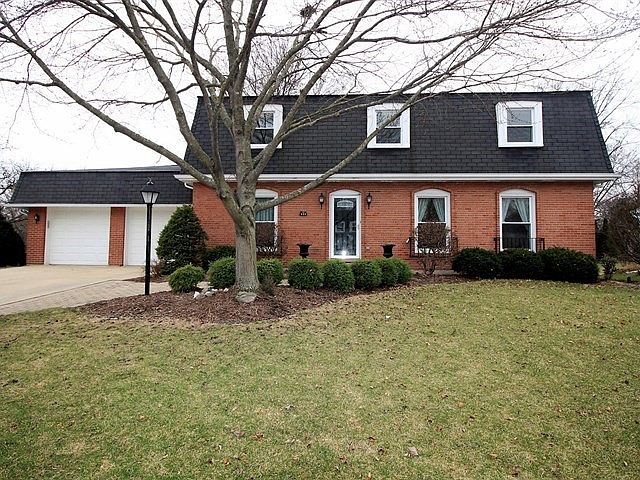 1st image of 220 Stratford Dr