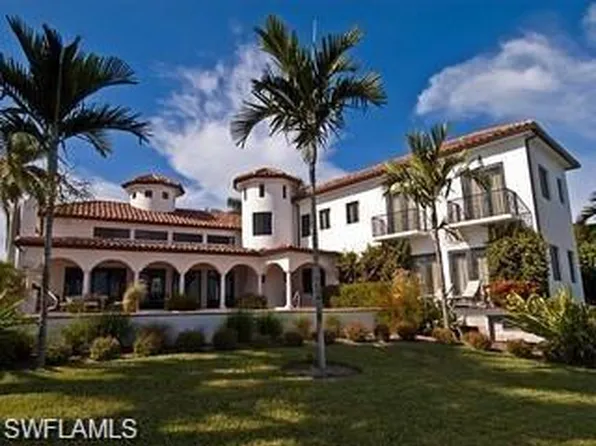 2535 Tarpon RD, NAPLES, FL 34102