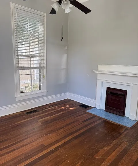 203 N Main St #B — Photo 2