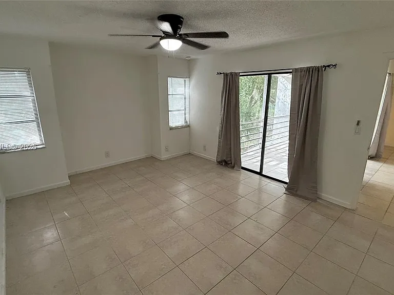 3199 Coral Hills Dr #3 — Photo 13