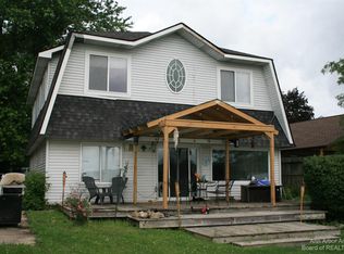8732 Pellett Dr, Whitmore Lake, MI