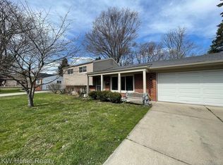 30420 Bock St, Garden City, MI 48135