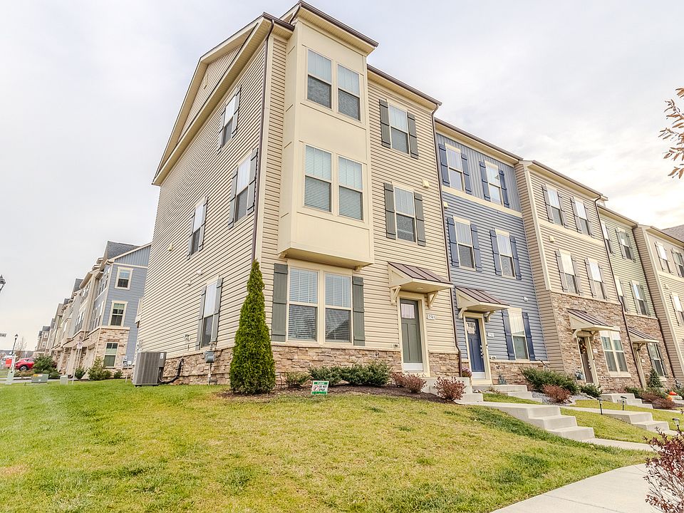 1st image of 5943 Garden Walk Dr