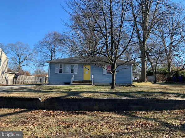 15 Delaware Ave, Hainesport, NJ 08036