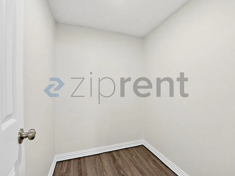 6117 Ivy Glen Dr — Photo 29