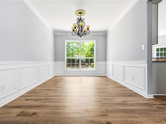 4th image of 3939 Berwick Farm Dr