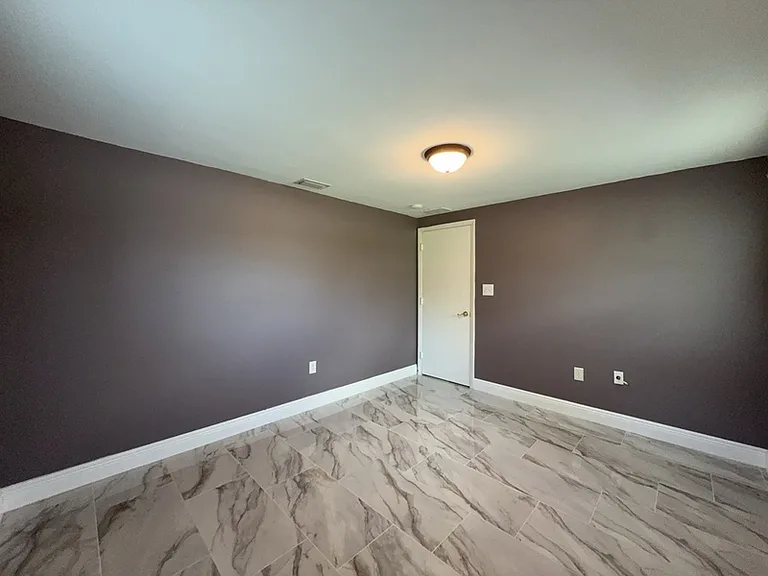 2055 Hyatt Dr — Photo 18